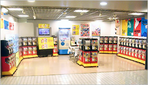 ディズニーファン ガチャ祭りが今年も東京駅に進出 過去のイベント イベント キャンペーン タカラトミーアーツ