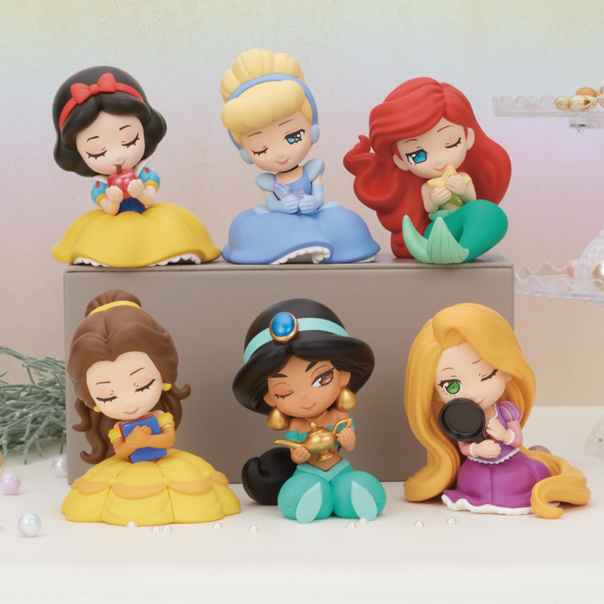肩ズンHug ディズニープリンセス　コンプリートBOX PERIHAPI! 肩ズンHug. ディズニープリンセス｜商品情報｜タカラトミー